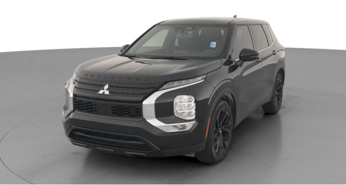 2022 Mitsubishi Outlander Black Edition Hero Image