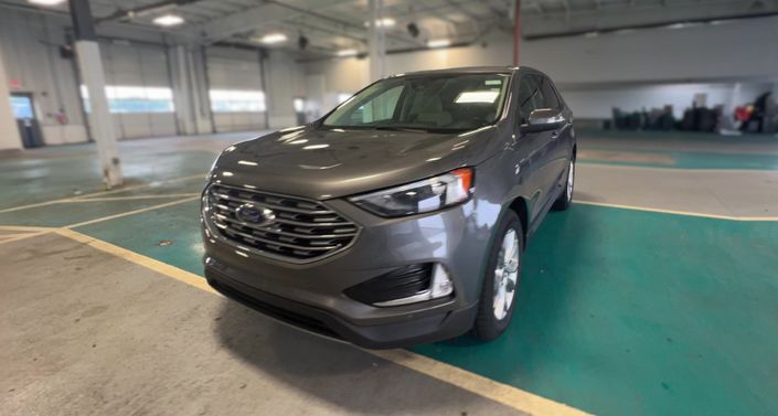 2022 Ford Edge Titanium Hero Image