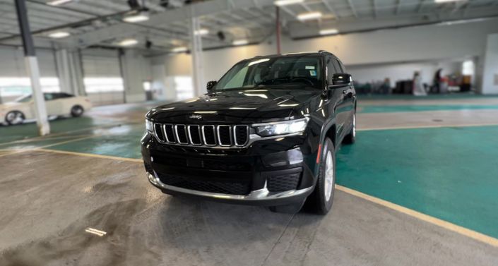 2023 Jeep Grand Cherokee L Laredo Hero Image