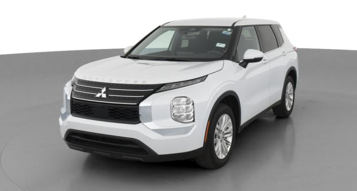 2023 Mitsubishi Outlander ES Hero Image