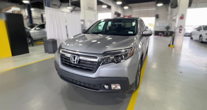 2019 Honda Ridgeline RTL-T Hero Image