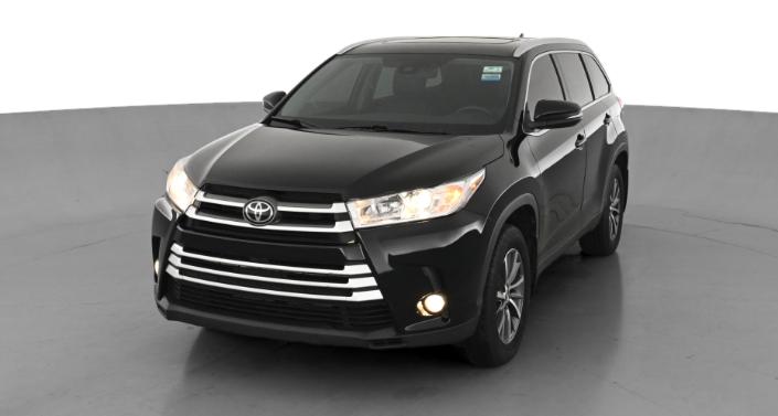 2019 Toyota Highlander XLE Hero Image