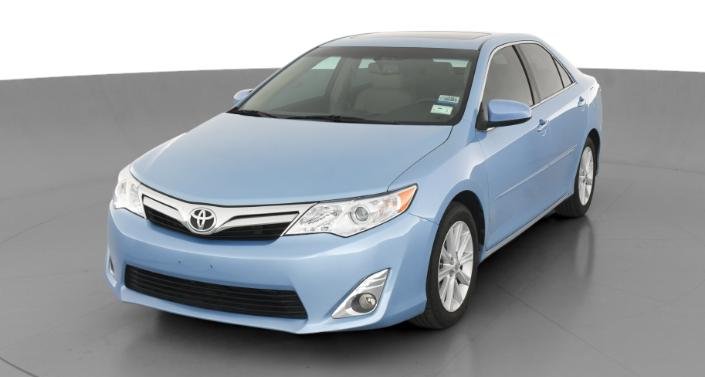 2013 Toyota Camry XLE Hero Image