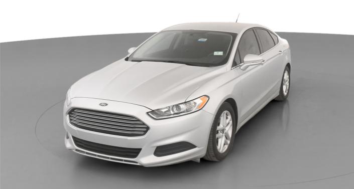 2015 Ford Fusion SE Hero Image