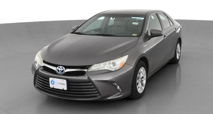 2017 Toyota Camry LE Hero Image
