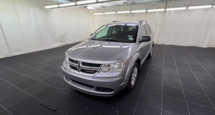 2017 Dodge Journey SE Hero Image