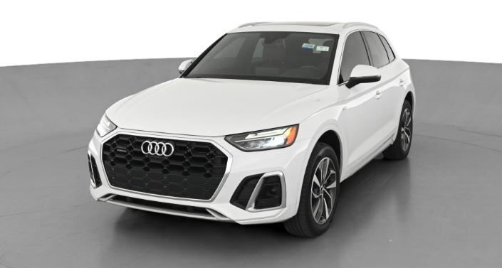 2022 Audi Q5 e Premium Plus Hero Image