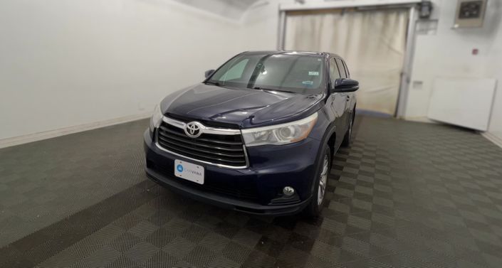 2016 Toyota Highlander Plus Hero Image