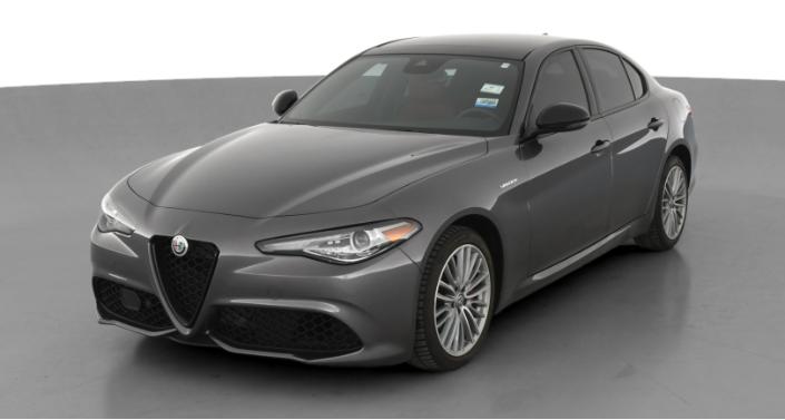 2022 Alfa Romeo Giulia Veloce Hero Image