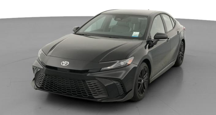2025 Toyota Camry SE Hero Image