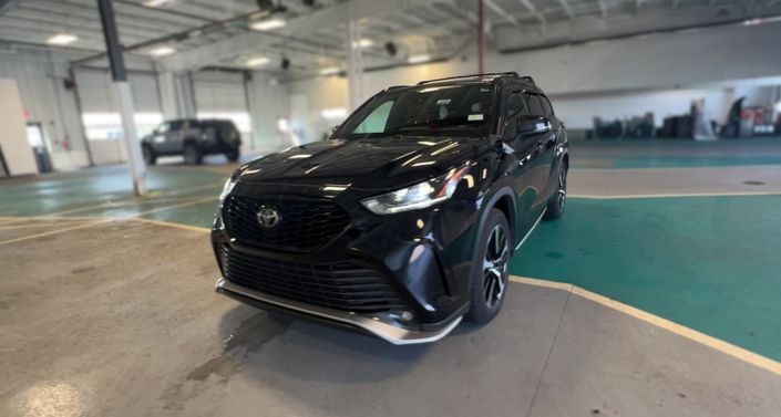 Thumbnail: 2021 Toyota Highlander - 1