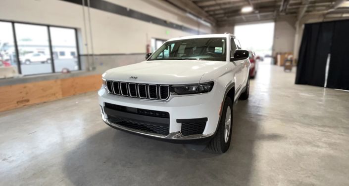 2023 Jeep Grand Cherokee L Laredo Hero Image