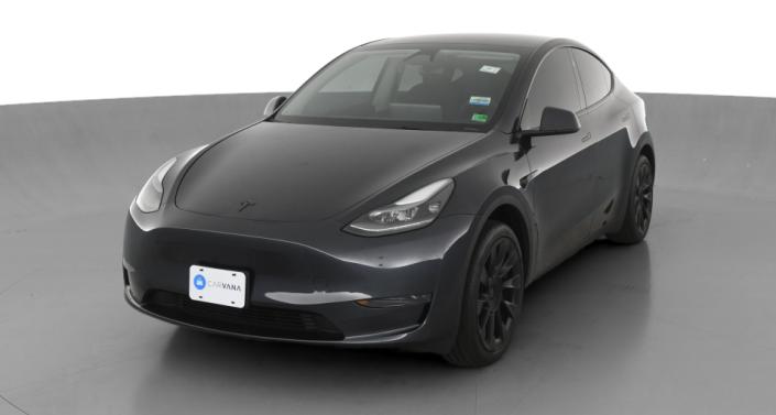 2024 Tesla Model Y Standard Range Hero Image