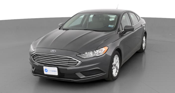 2017 Ford Fusion SE Hero Image