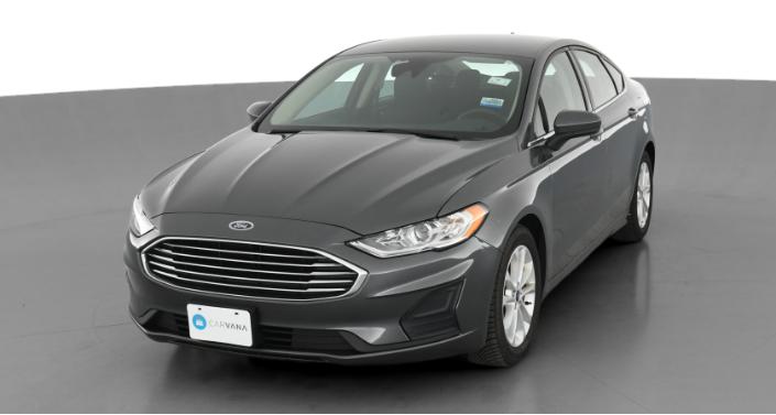 2020 Ford Fusion SE Hero Image