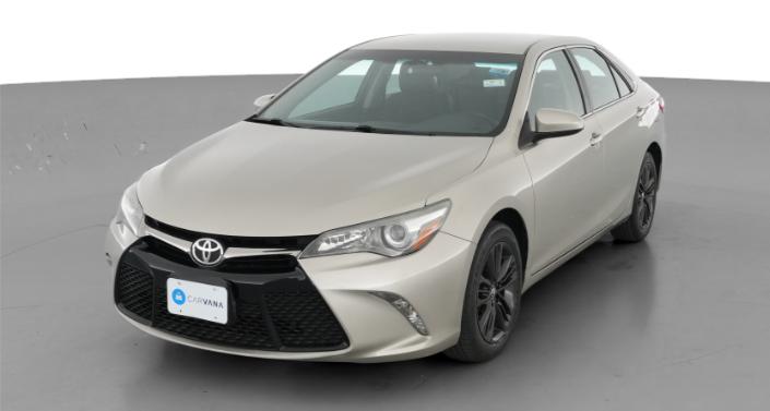 2015 Toyota Camry SE Hero Image