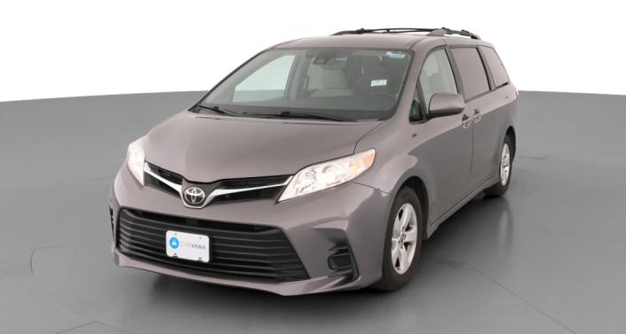 2018 Toyota Sienna LE Hero Image