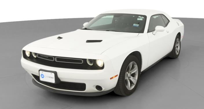 2019 Dodge Challenger SXT Hero Image