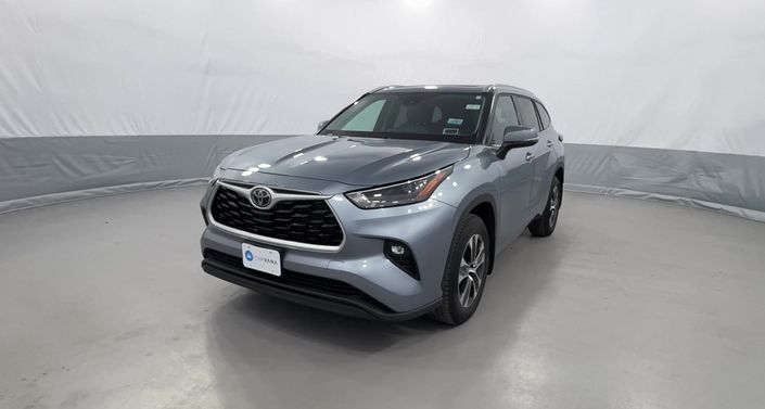 2022 Toyota Highlander XLE -
                  Akron, NY