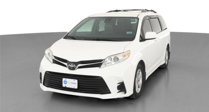 2020 Toyota Sienna LE Hero Image