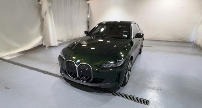 2024 BMW i4 eDrive35 Hero Image