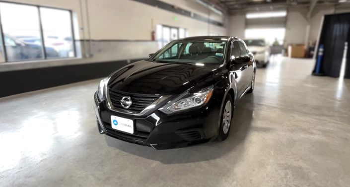 Thumbnail: 2017 Nissan Altima - 1