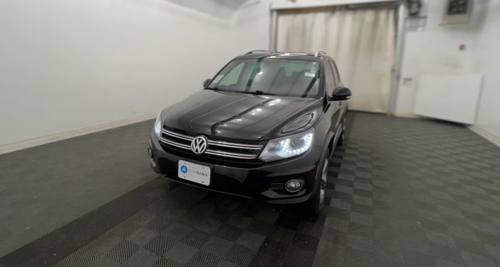 Thumbnail: 2017 Volkswagen Tiguan - 1
