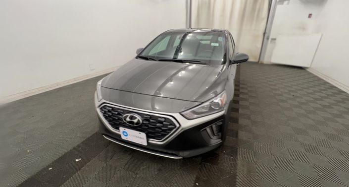 2022 Hyundai Ioniq SE Hero Image