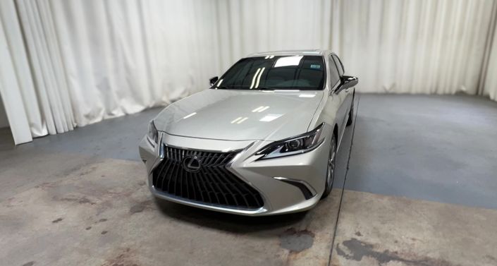 2022 Lexus ES 250 Hero Image