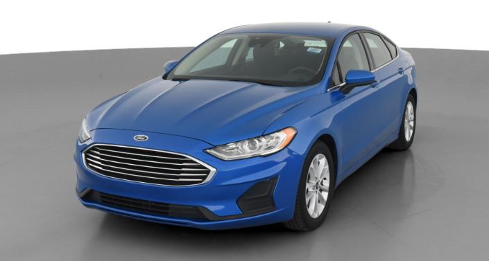 2020 Ford Fusion SE Hero Image