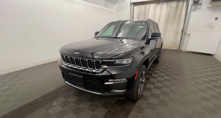 2023 Jeep Grand Cherokee 4xe Hero Image