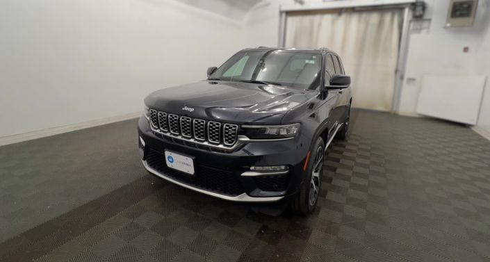 2023 Jeep Grand Cherokee Summit 4xe Hero Image