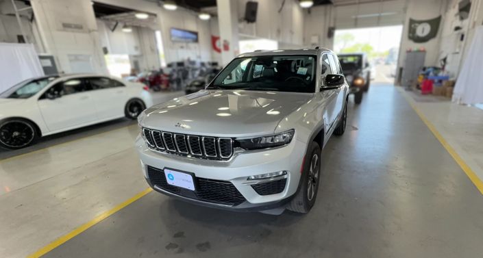 2023 Jeep Grand Cherokee 4xe Hero Image