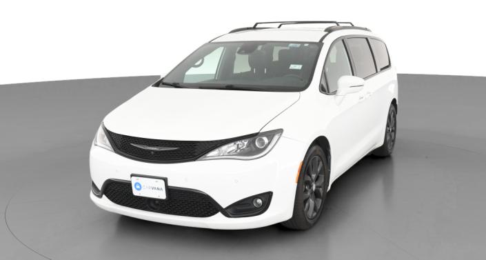 Thumbnail: 2018 Chrysler Pacifica - 1