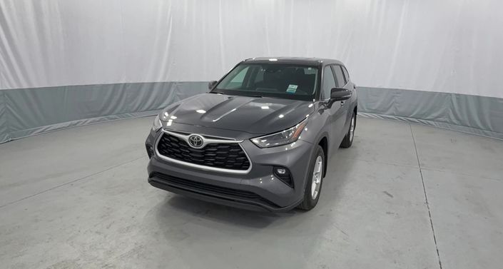 2023 Toyota Highlander LE Hero Image