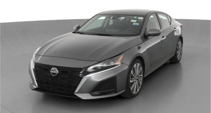 2024 Nissan Altima SL Hero Image