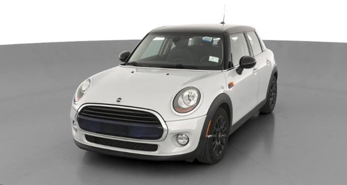 2017 MINI Cooper Hardtop 4 Door Hero Image