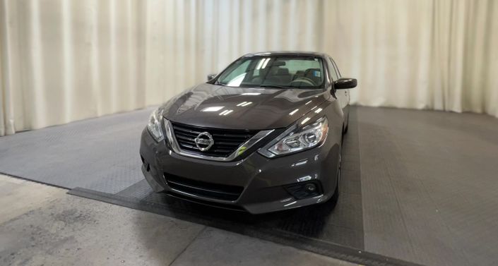 Thumbnail: 2016 Nissan Altima - 1