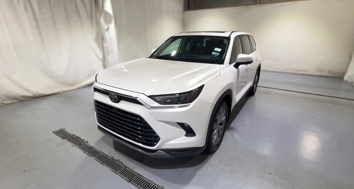 2024 Toyota Grand Highlander Limited Hero Image