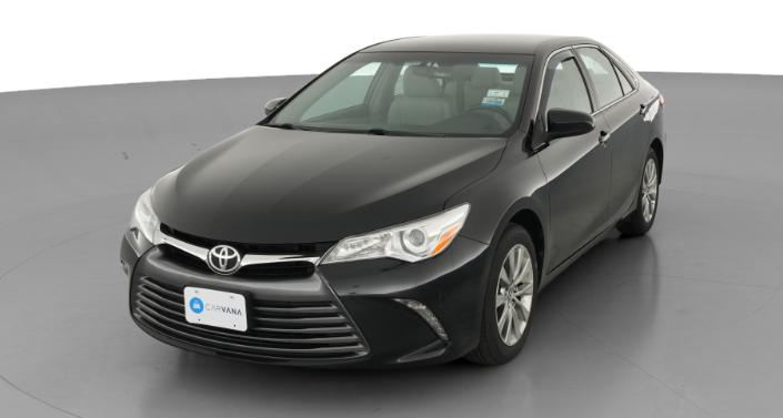 2016 Toyota Camry XLE Hero Image