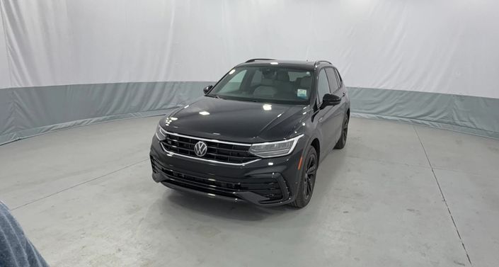 Thumbnail: 2024 Volkswagen Tiguan - 1