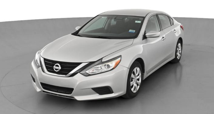 Thumbnail: 2017 Nissan Altima - 1