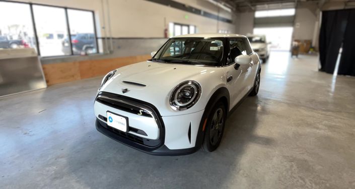 2024 MINI Cooper Hardtop SE Hero Image