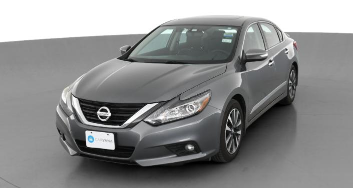 2016 Nissan Altima SL Hero Image