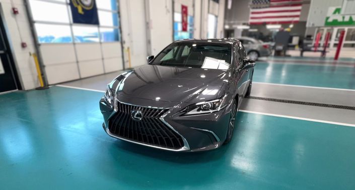 Thumbnail: 2022 Lexus ES - 1