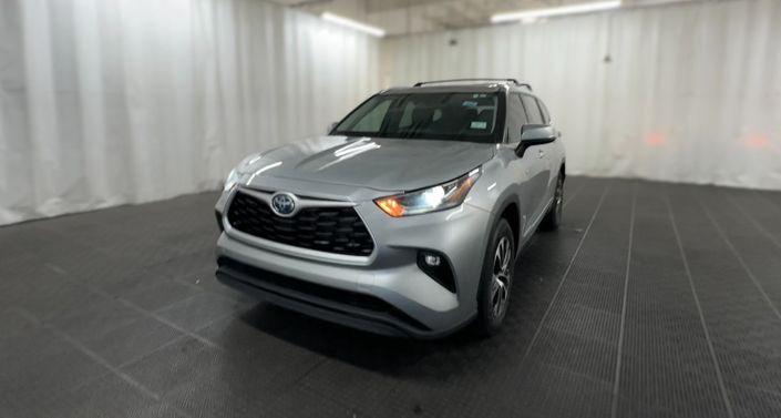 Thumbnail: 2021 Toyota Highlander - 1