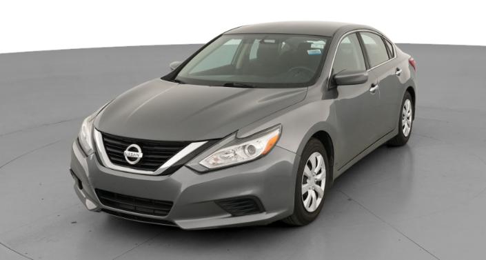 2016 Nissan Altima S Hero Image