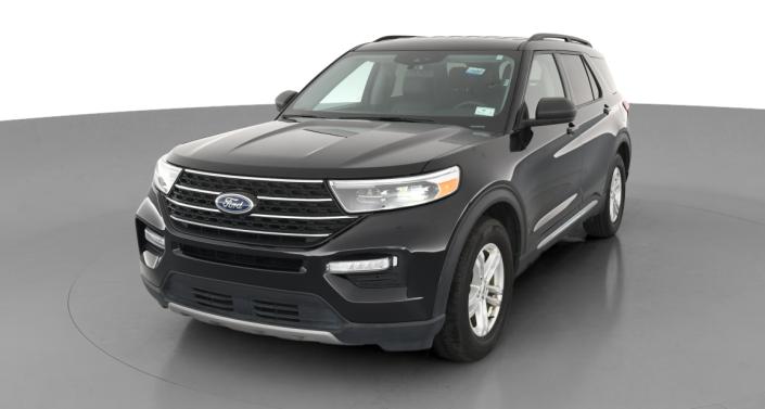2023 Ford Explorer XLT Hero Image