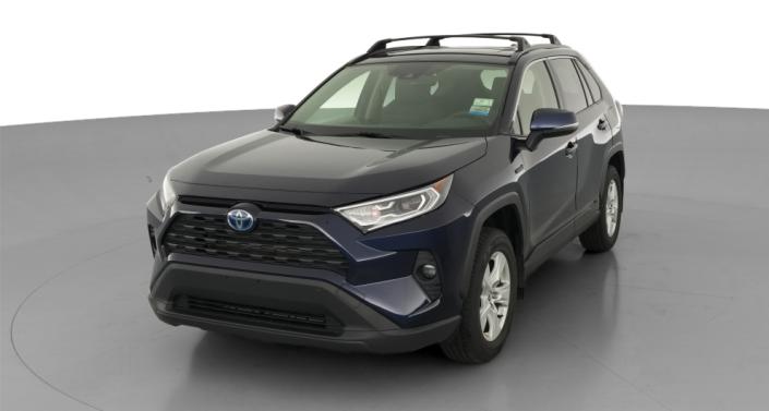2020 Toyota RAV4 XLE Hero Image