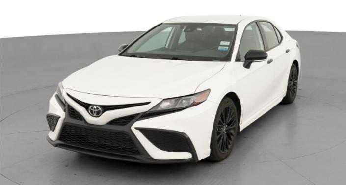 2022 Toyota Camry SE Hero Image